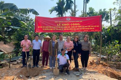 HỘI NÔNG DÂN HUYỆN, TỔ CHỨC LỄ KHỞI CÔNG XÂY DỰNG NHÀ Ở CHO HỘ HỘI VIÊN NÔNG DÂN, THUỘC ĐỐI TƯỢNG XÓA NHÀ TẠM, NHÀ DỘT NÁT TỪ NGUỒN ĐÓNG GÓP CỦA CÁN BỘ, HỘI VIÊN NÔNG DÂN TRÊN ĐỊA BÀN HUYỆN SƠN HÀ.